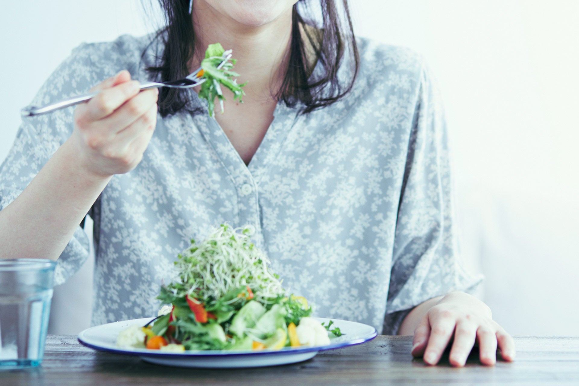 美髪づくりに欠かせないのは、あの栄養素!「髪にいい食べ物」とは?